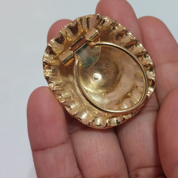Vintage Gold Tone Dome Shaped Textured Scarf Ring Clip Rectangle Smooth Corners - Picture 6 of 8
